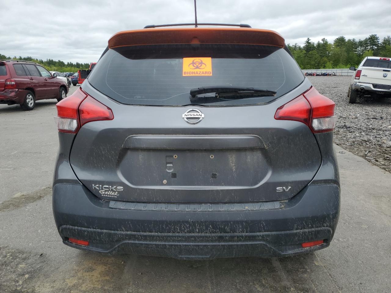 2019 NISSAN KICKS S photo 16