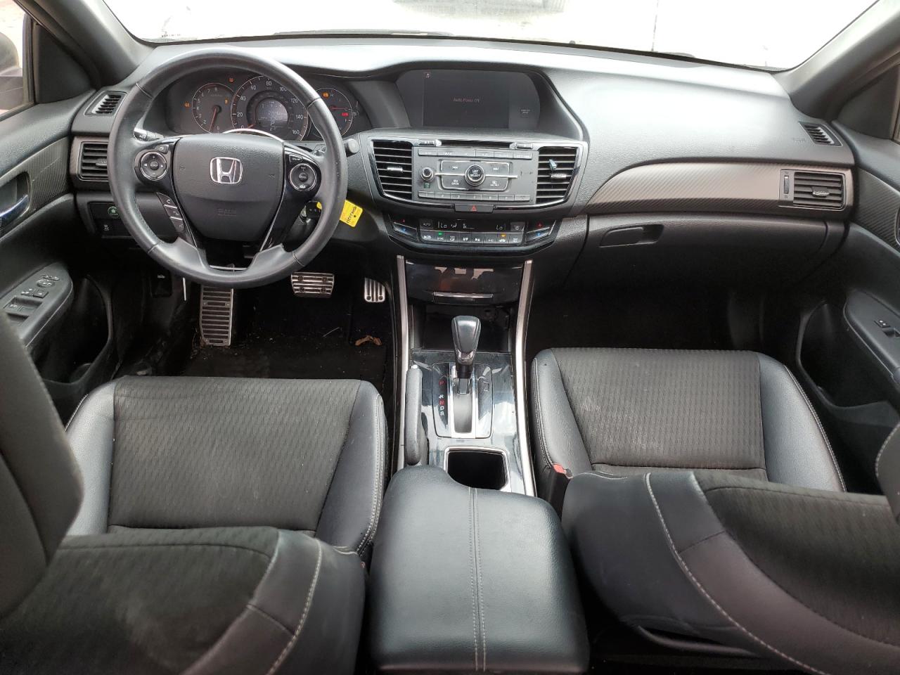 2017 HONDA ACCORD SPORT photo 22