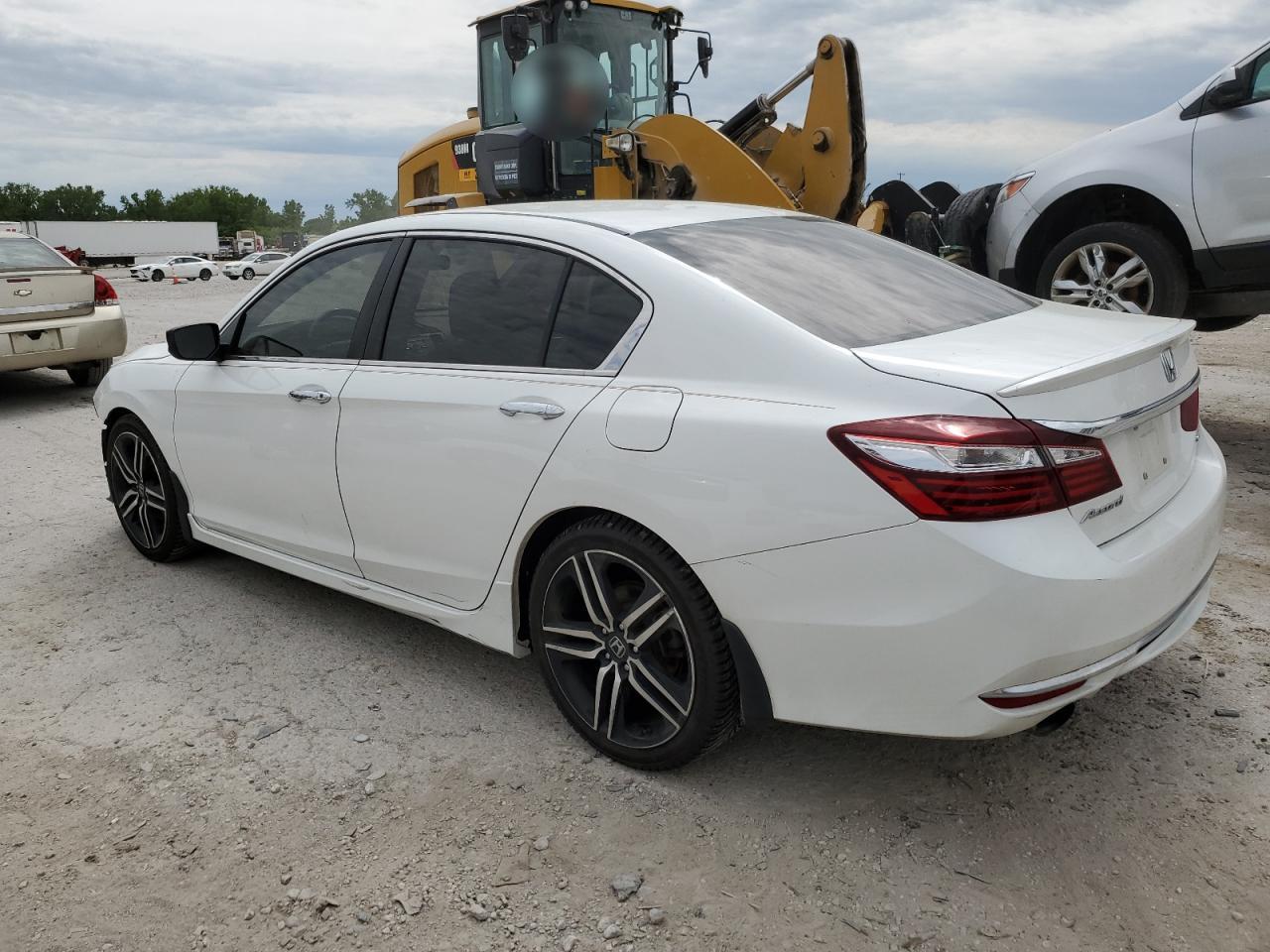 2017 HONDA ACCORD SPORT photo 4