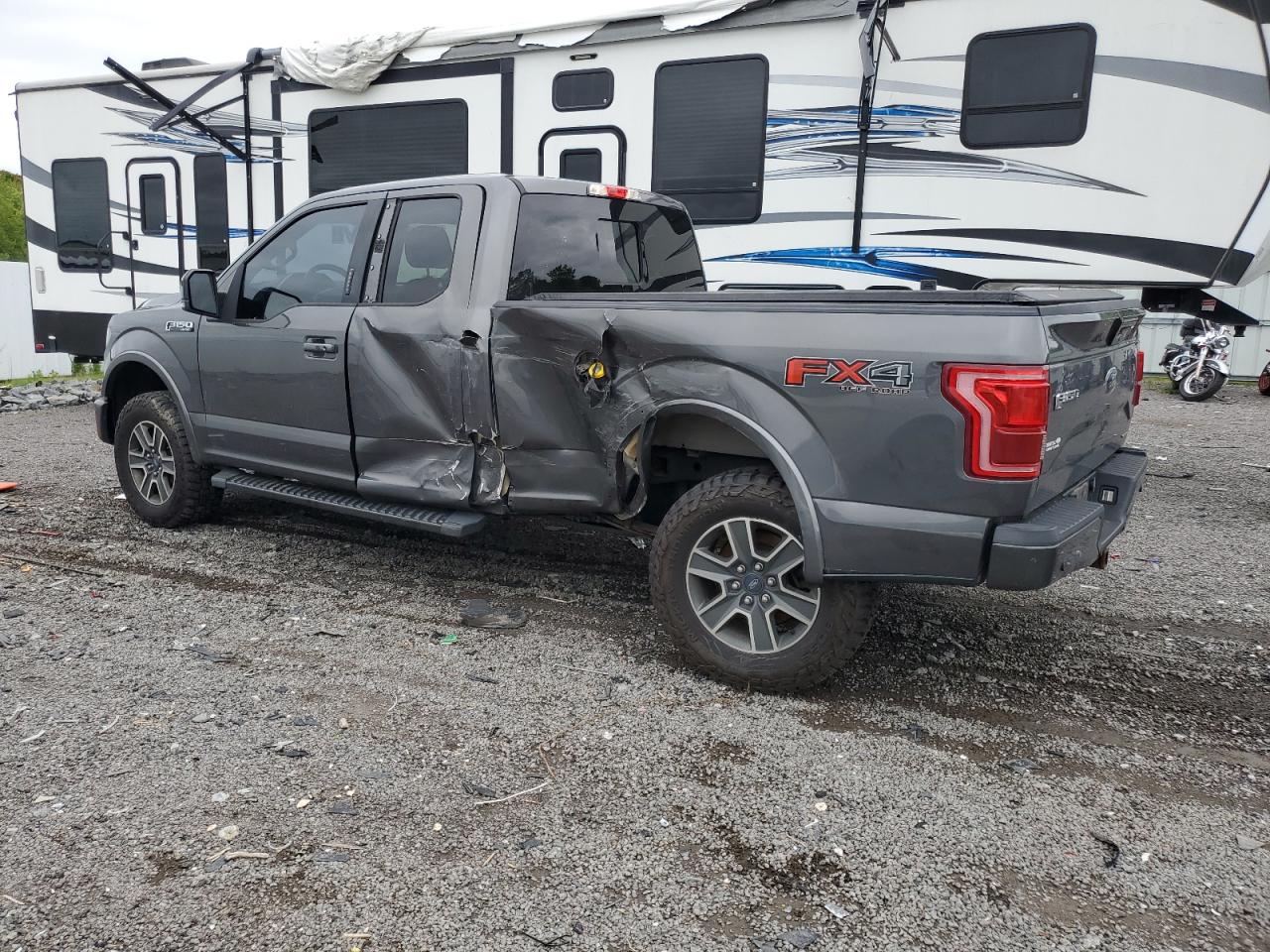 2015 FORD F150 SUPER CAB photo 2