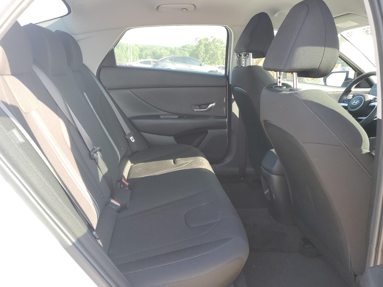 2024 HYUNDAI ELANTRA SEL photo 10