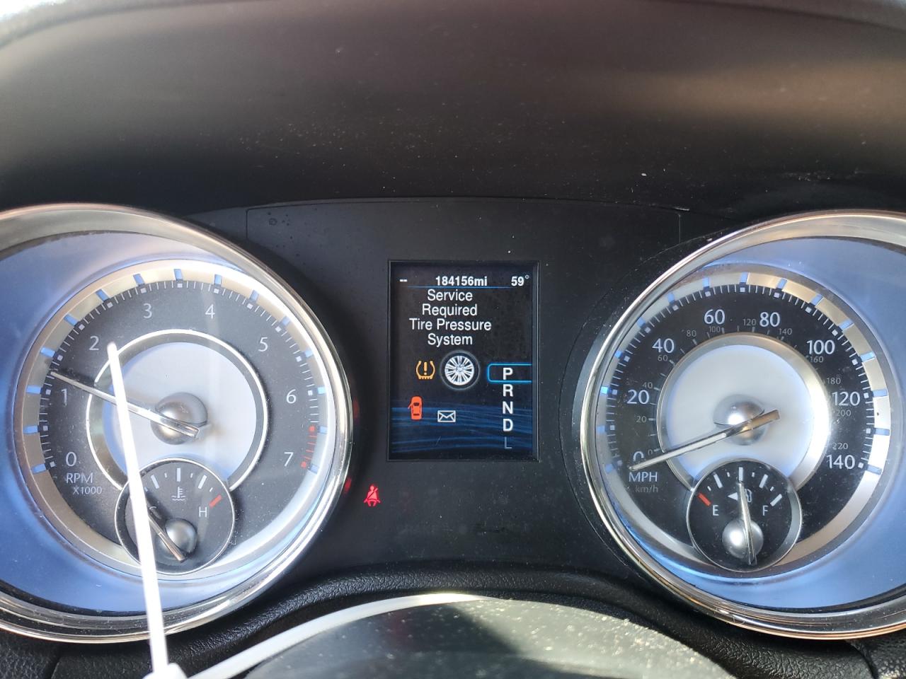 2014 CHRYSLER 300 photo 9