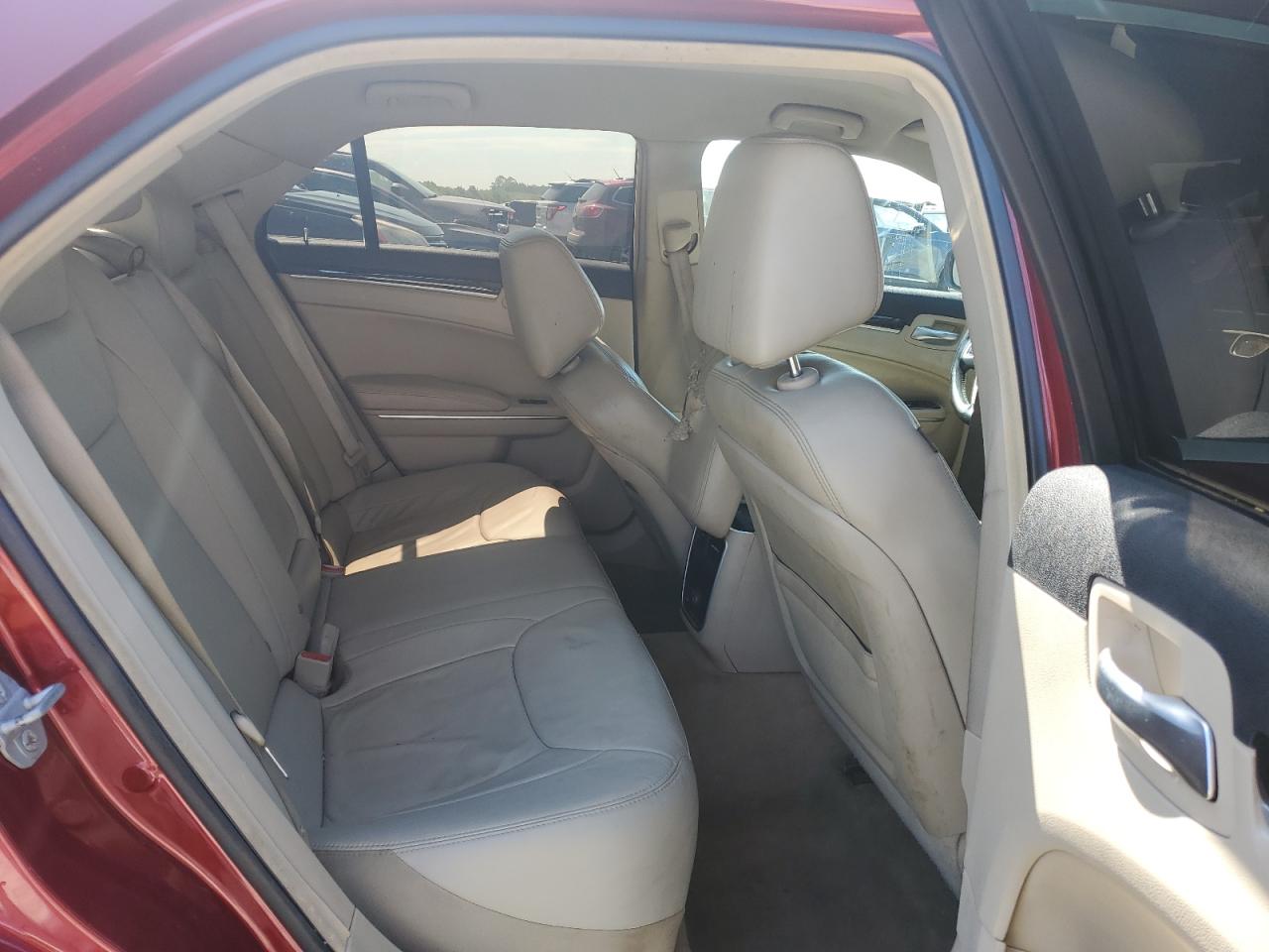 2014 CHRYSLER 300 photo 10