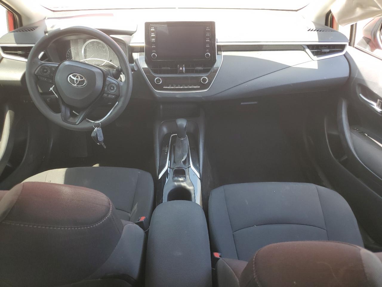 2020 TOYOTA COROLLA LE photo 15