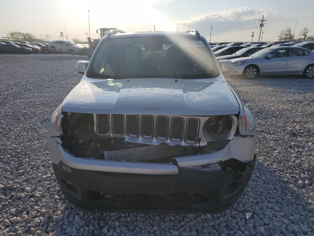 2017 JEEP RENEGADE LIMITED photo 13