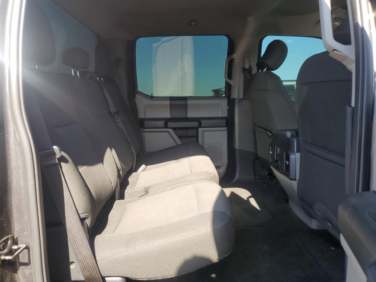 2017 FORD F150 SUPERCREW photo 19