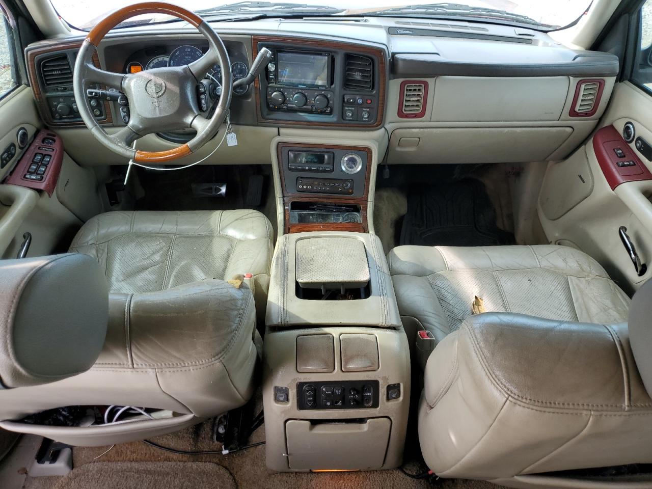 2002 CADILLAC ESCALADE LUXURY photo 8