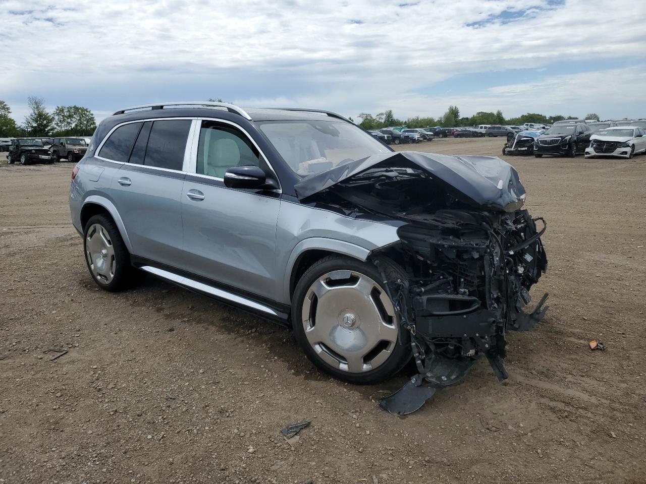 2024 MERCEDES-BENZ GLS MERCEDES-MAYBACH GLS600 4M photo 4
