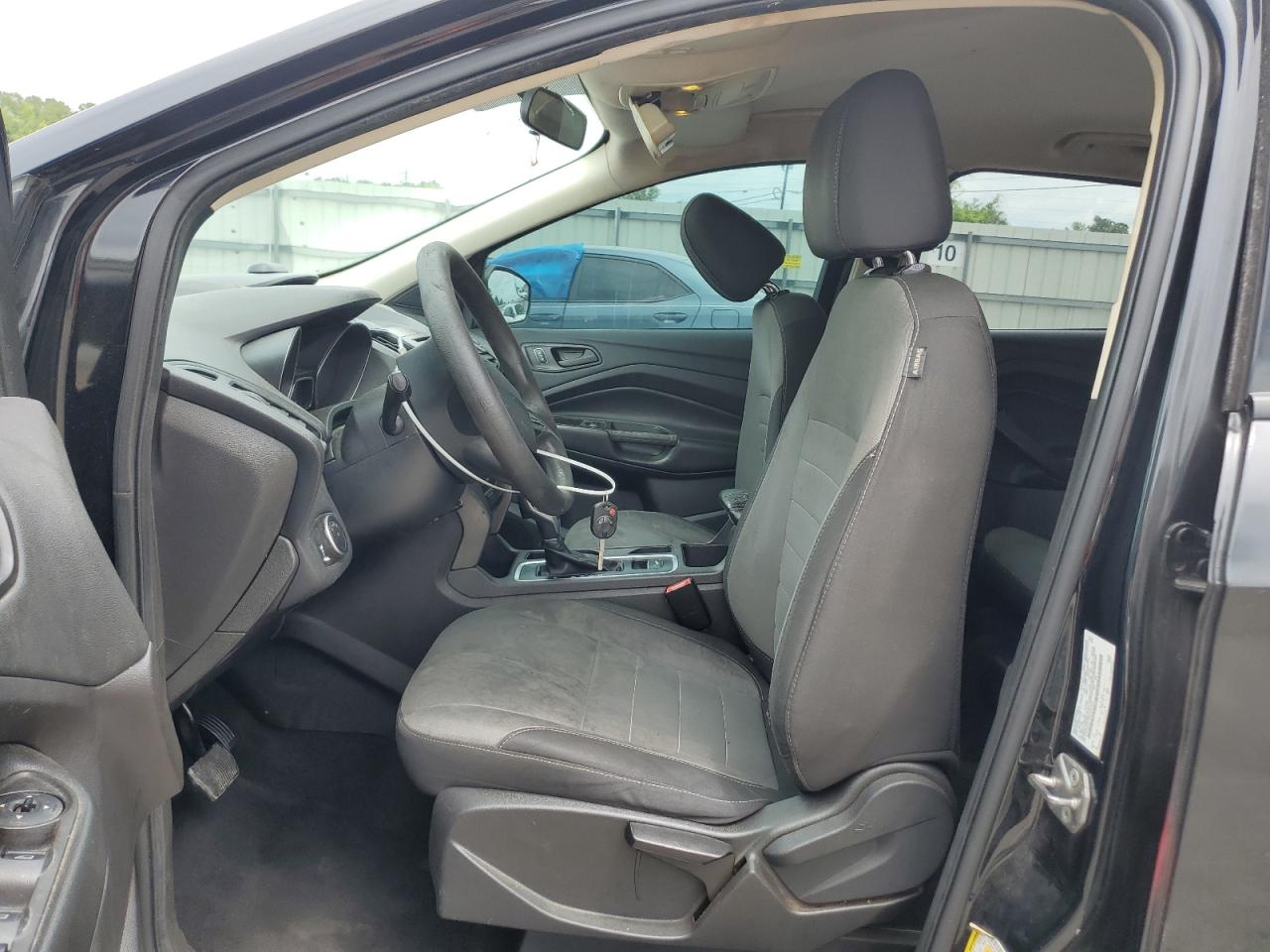 2017 FORD ESCAPE S photo 13