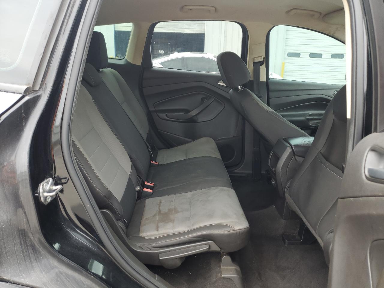 2017 FORD ESCAPE S photo 21