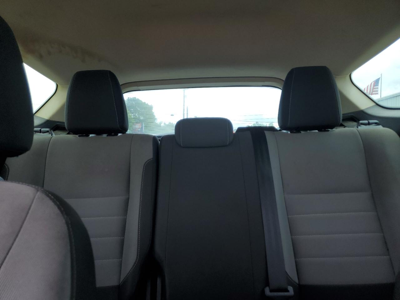 2017 FORD ESCAPE S photo 19