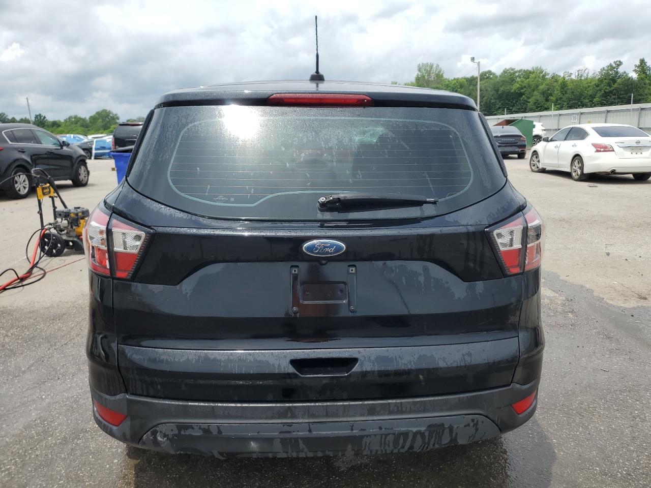 2017 FORD ESCAPE S photo 11
