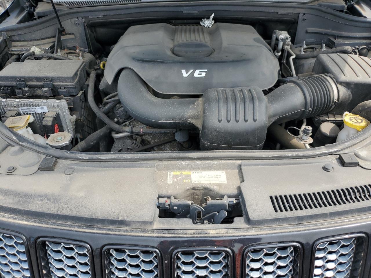 2014 JEEP GRAND CHEROKEE LAREDO photo 23