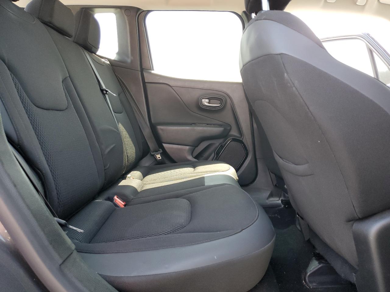 2019 JEEP RENEGADE LATITUDE photo 11