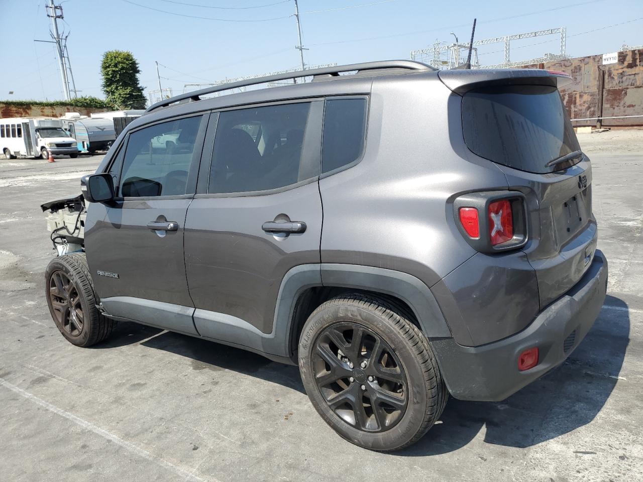 2019 JEEP RENEGADE LATITUDE photo 2
