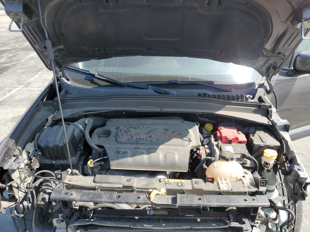 2019 JEEP RENEGADE LATITUDE photo 12