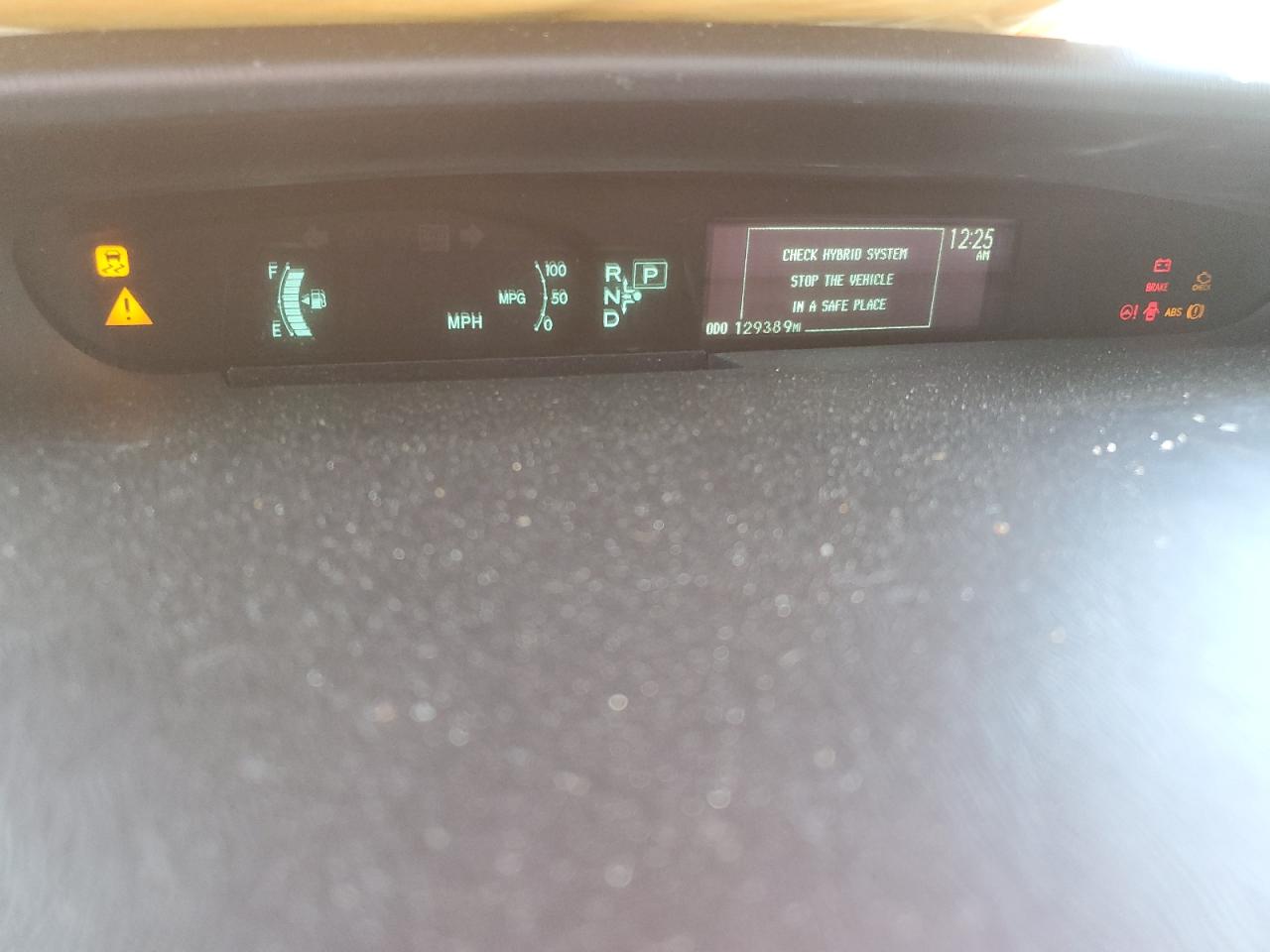 2015 TOYOTA PRIUS photo 9