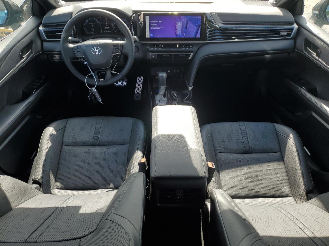 2025 TOYOTA CAMRY XSE photo 15