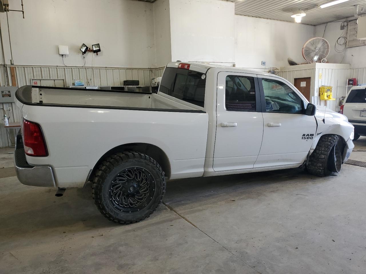 2019 RAM 1500 CLASSIC SLT photo 7