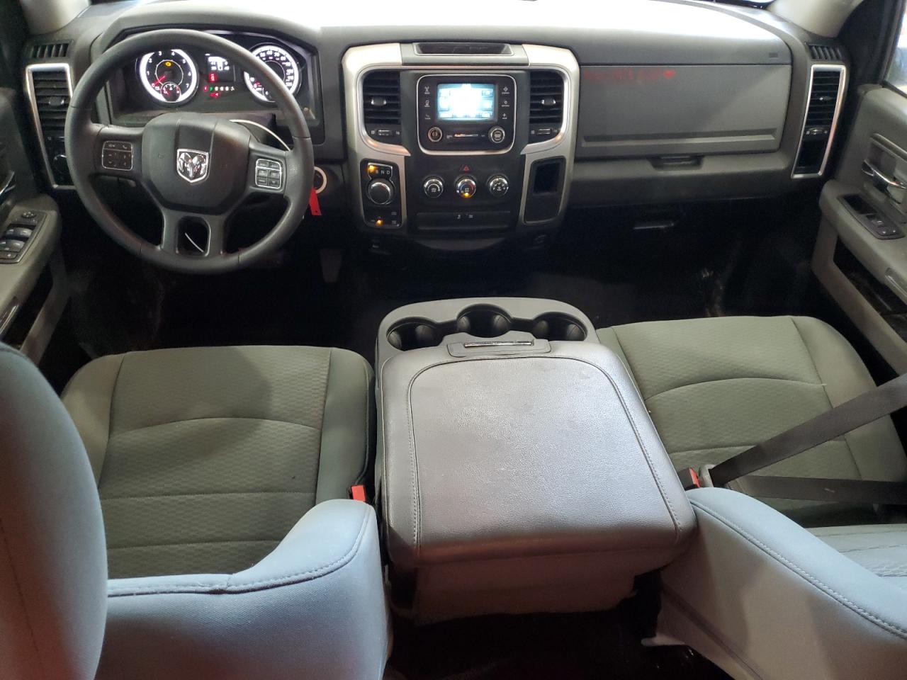 2019 RAM 1500 CLASSIC SLT photo 22