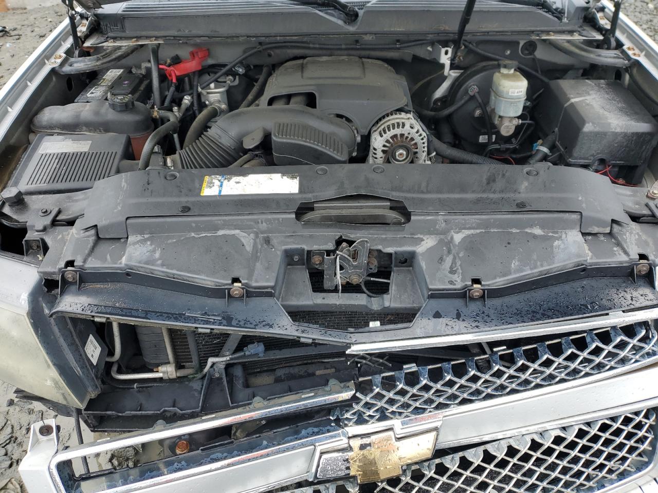 2010 CHEVROLET AVALANCHE LT photo 11