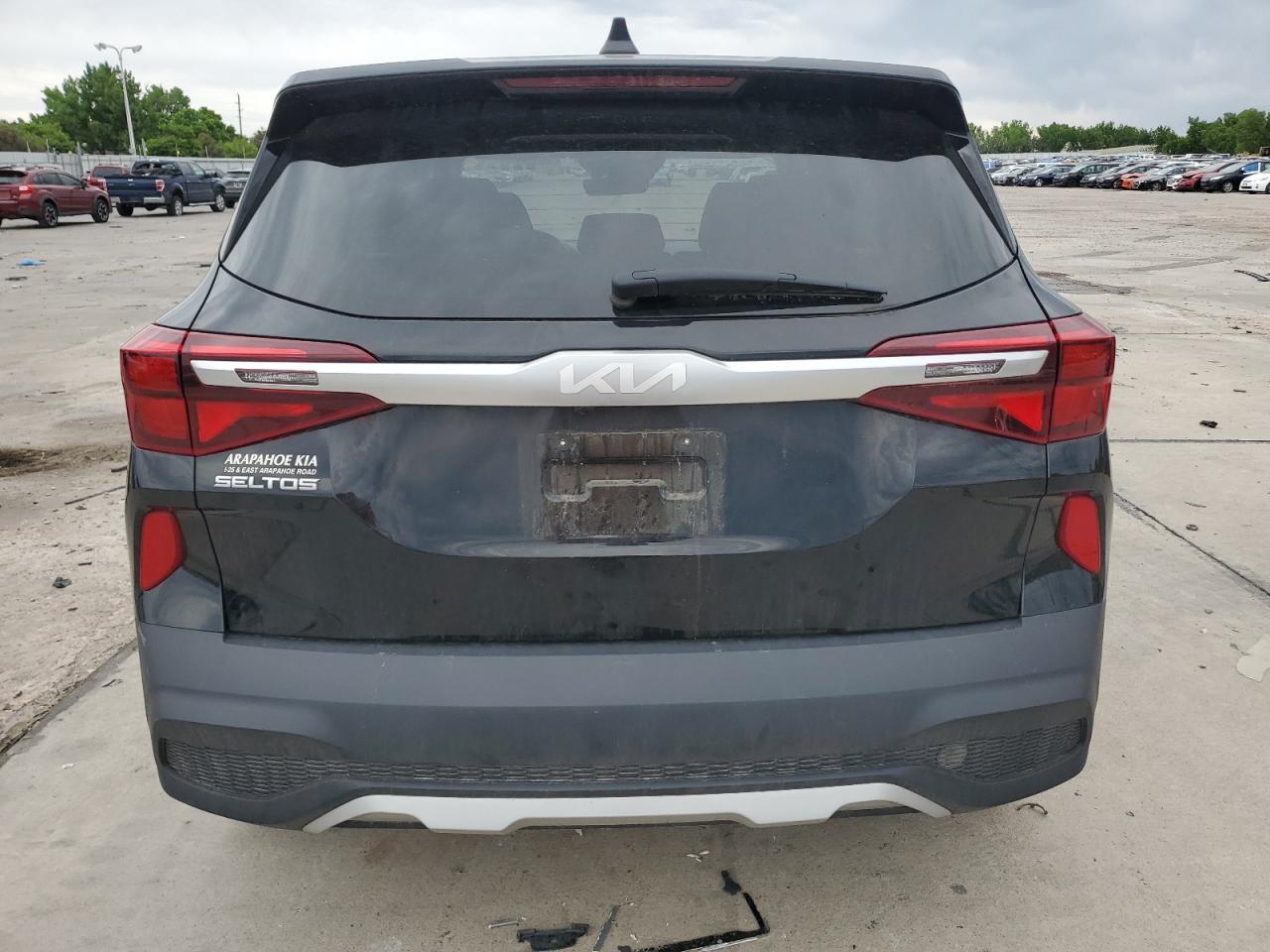 2023 KIA SELTOS LX photo 6
