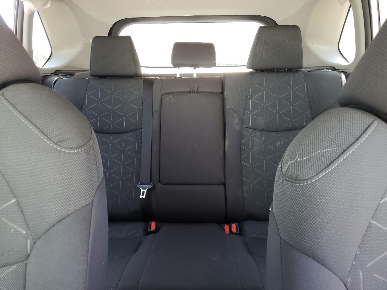 2024 TOYOTA RAV4 XLE photo 10