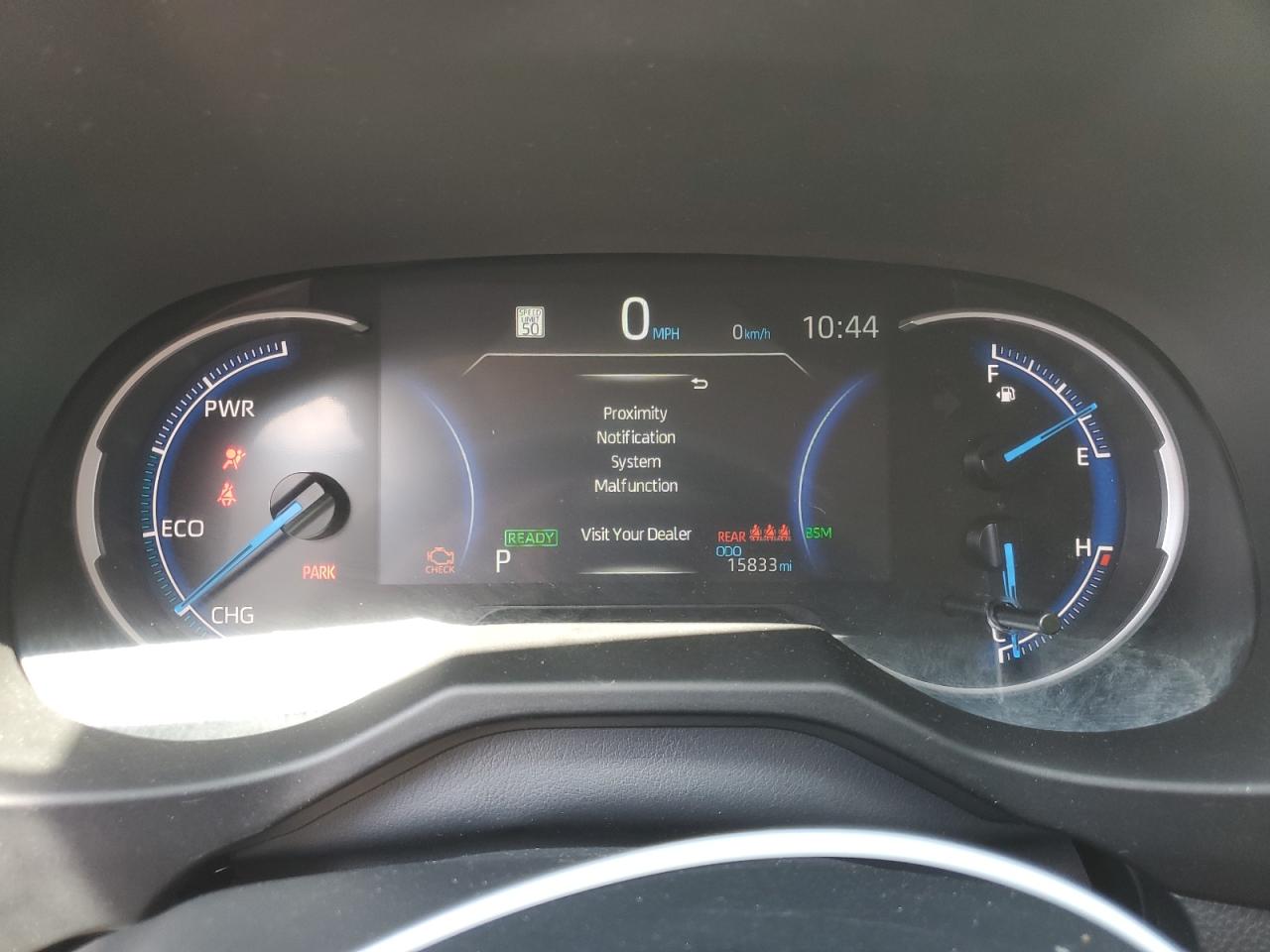 2024 TOYOTA RAV4 XLE photo 9