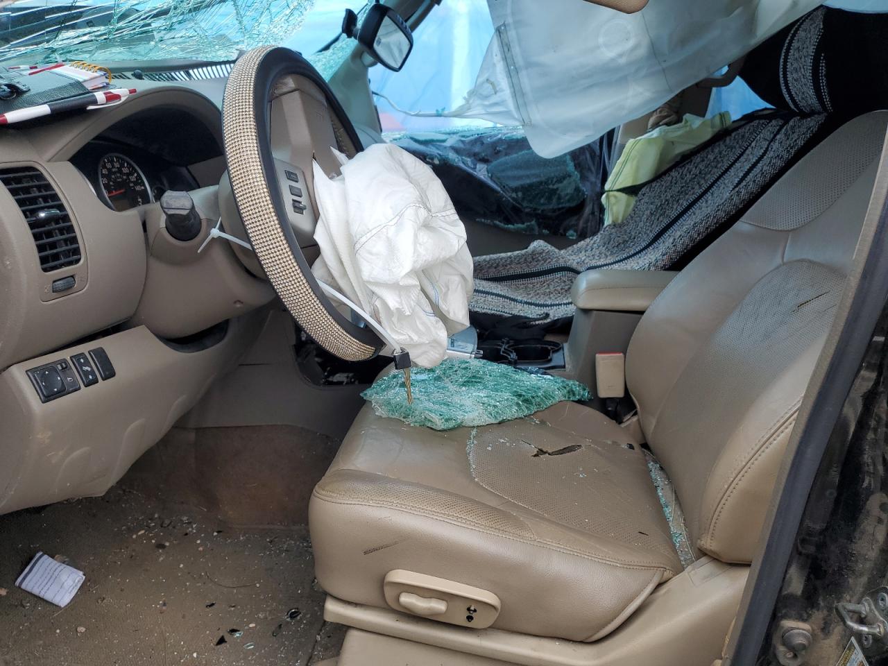 2011 NISSAN PATHFINDER S photo 13