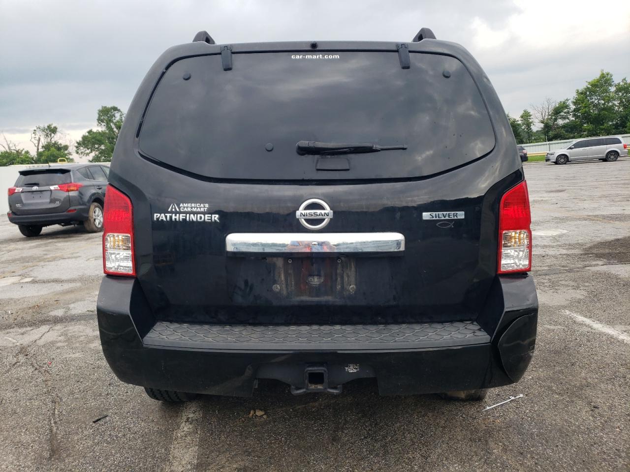 2011 NISSAN PATHFINDER S photo 11