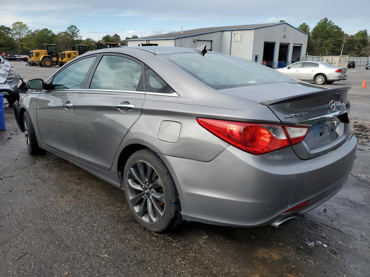 2012 HYUNDAI SONATA SE photo 3