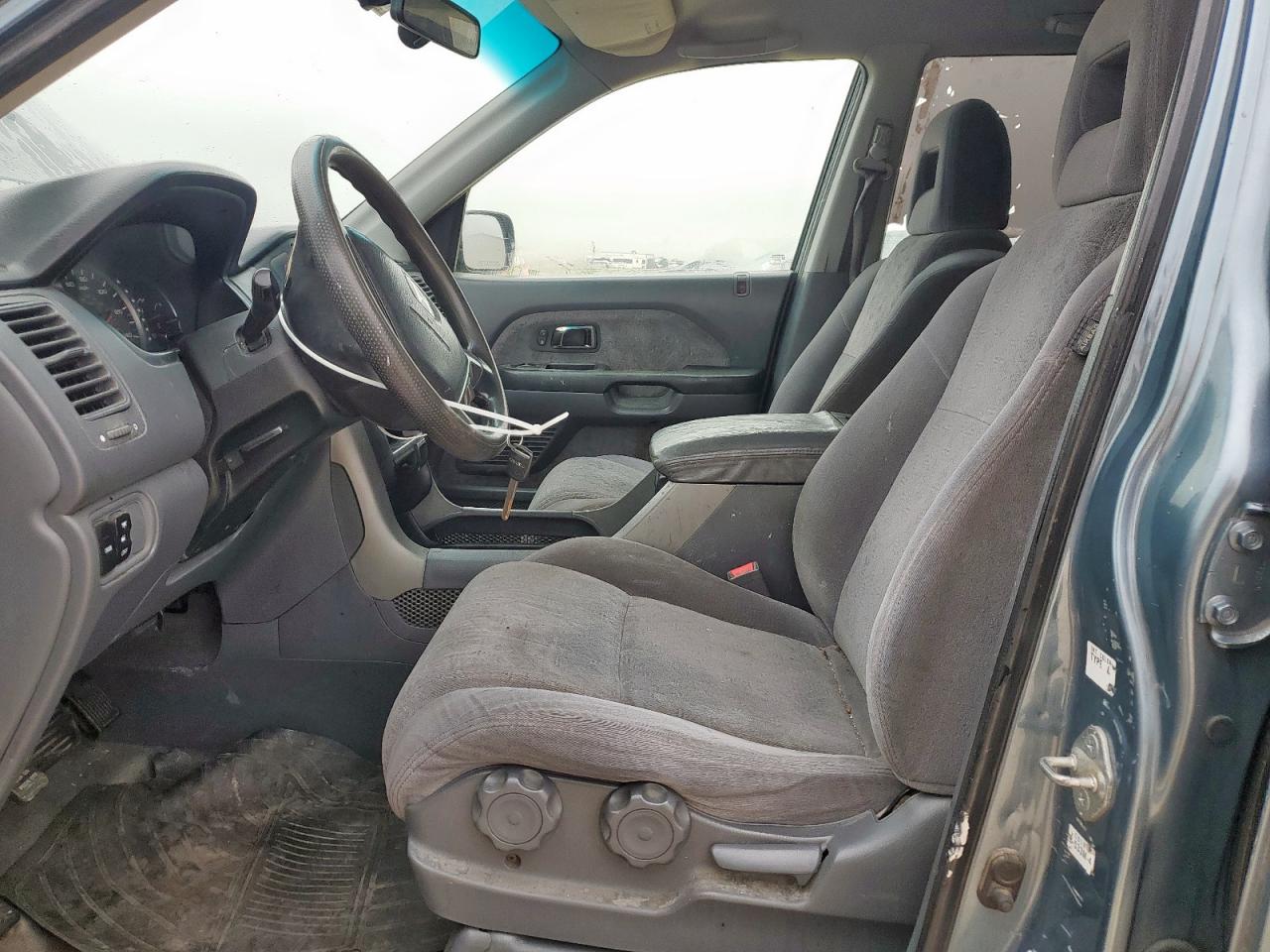 2005 HONDA PILOT LX photo 19