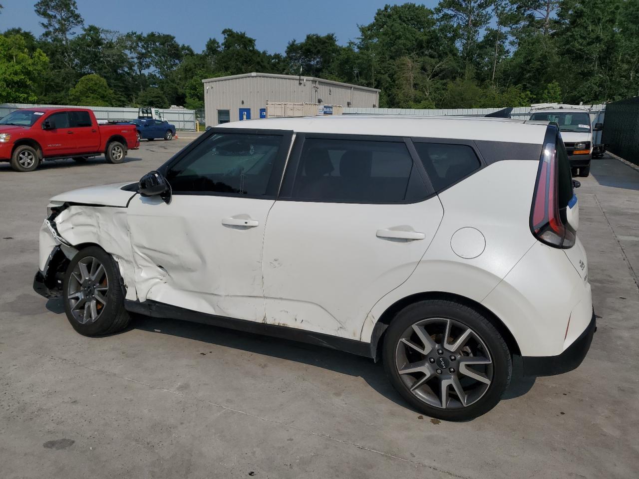 2024 KIA SOUL EX photo 3