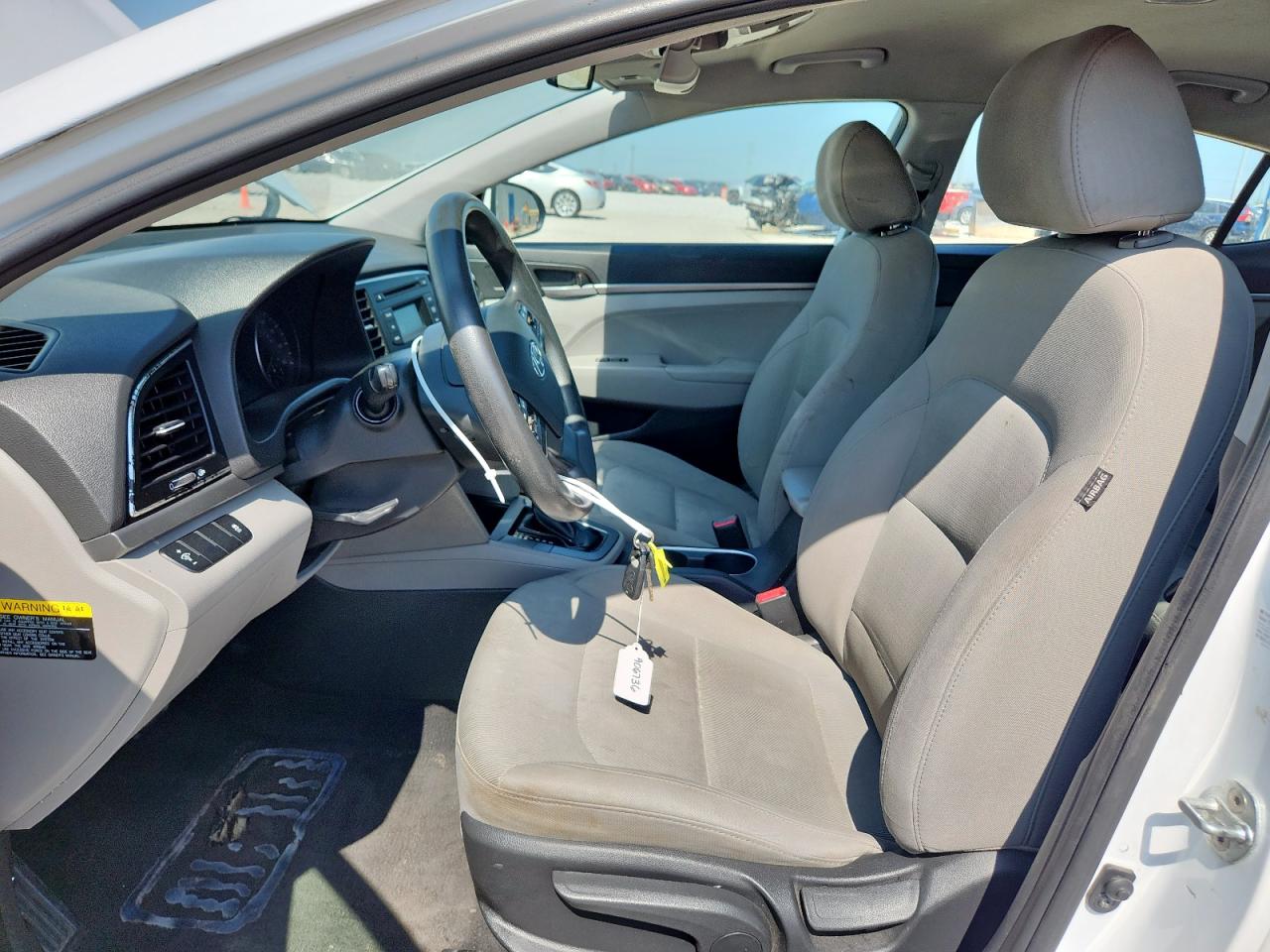 2017 HYUNDAI ELANTRA SE photo 13