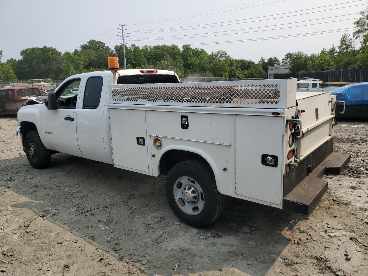2013 CHEVROLET SILVERADO C2500 HEAVY DUTY photo 3