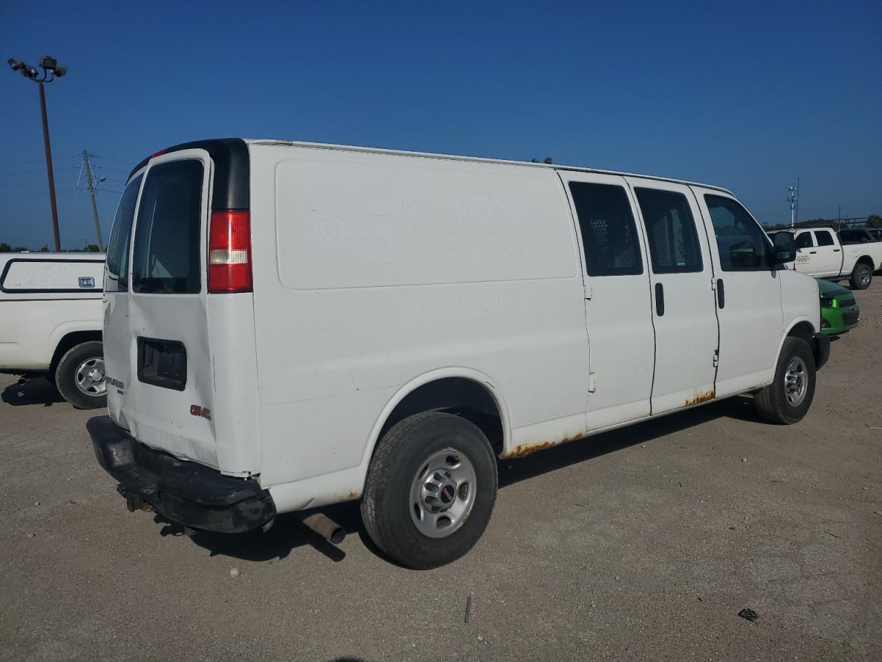 2012 GMC SAVANA G3500 photo 5