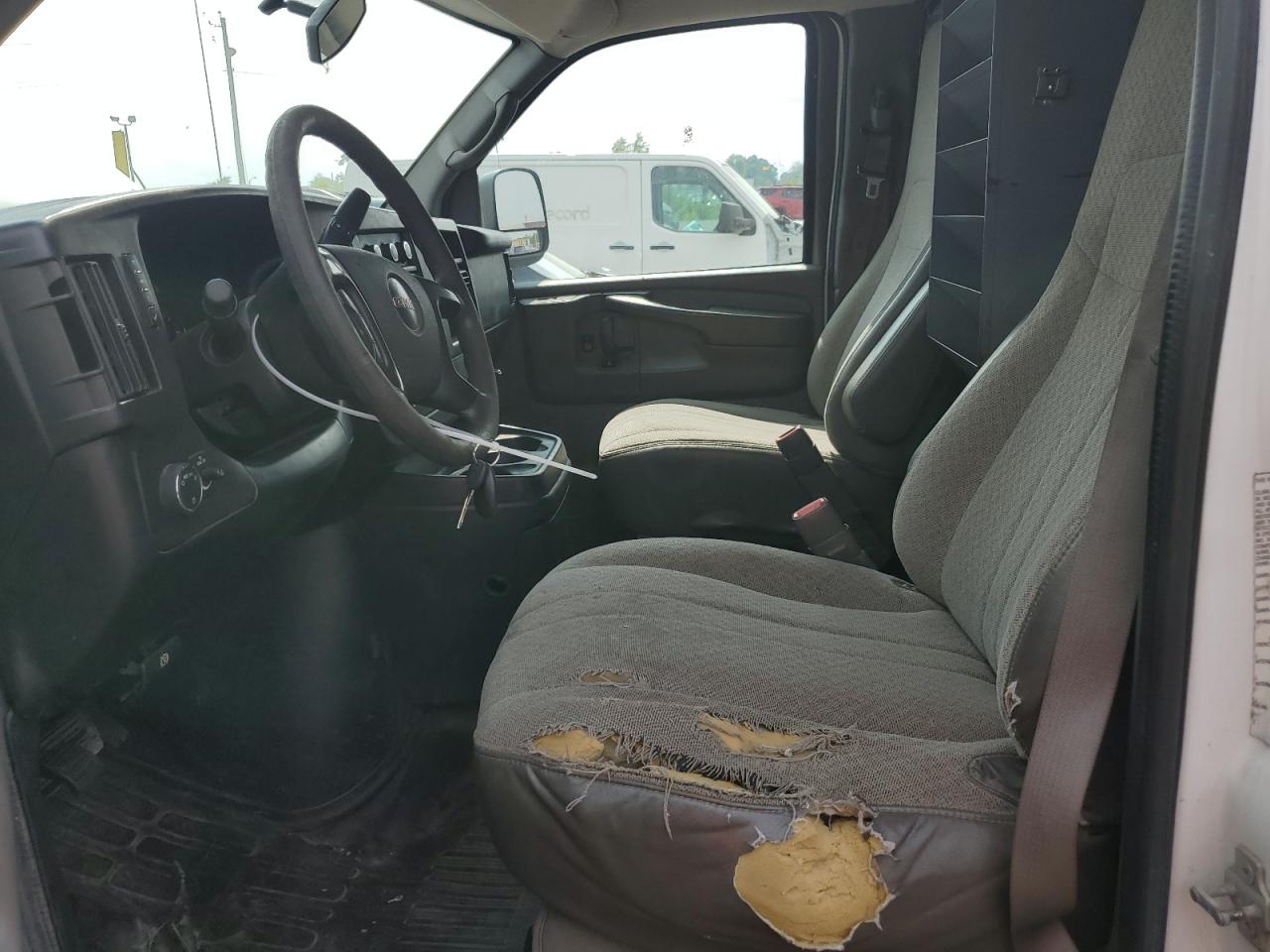 2012 GMC SAVANA G3500 photo 13