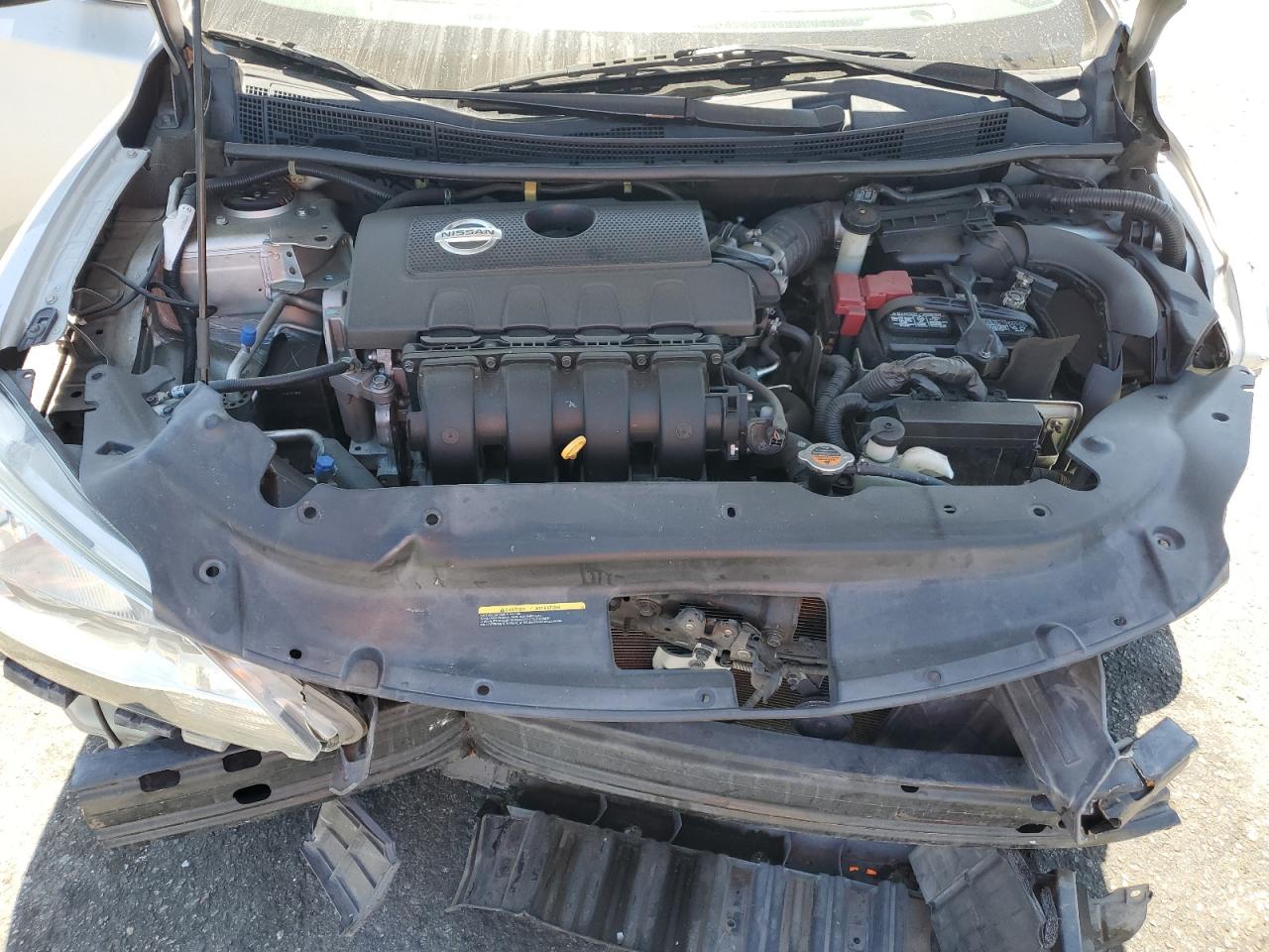2015 NISSAN SENTRA S photo 31