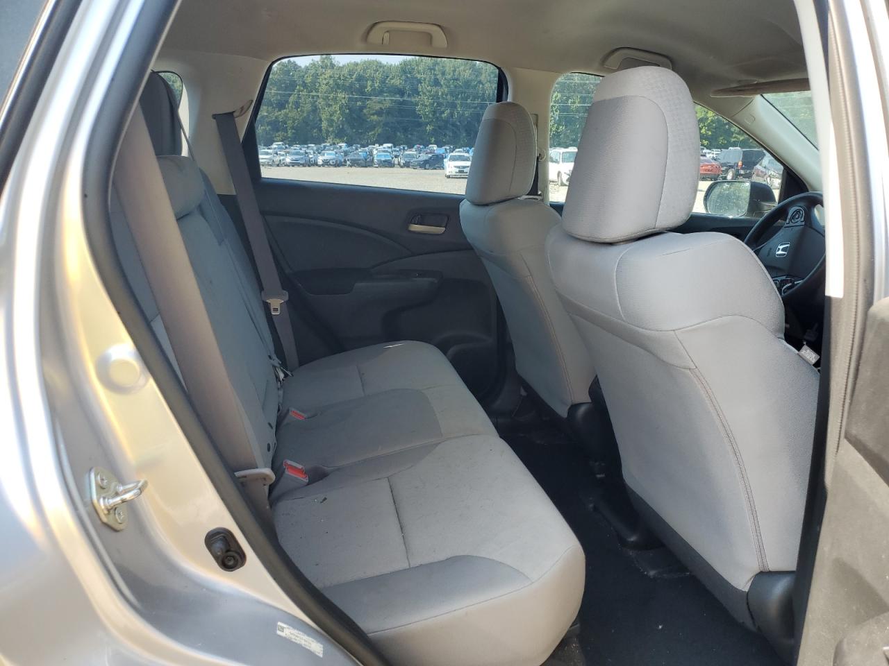 2015 HONDA CR-V LX photo 11