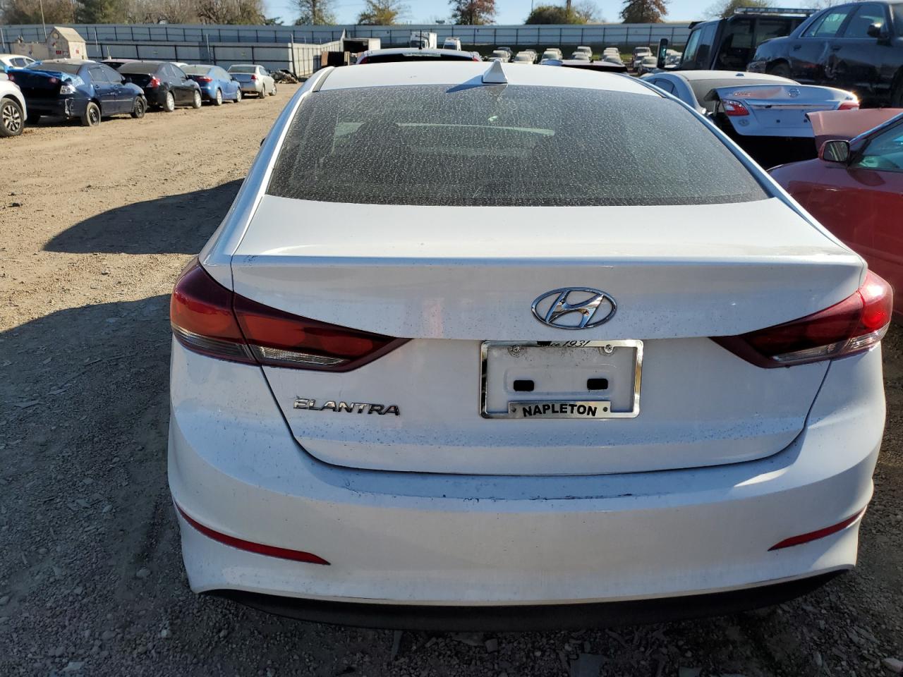 2018 HYUNDAI ELANTRA SEL photo 16