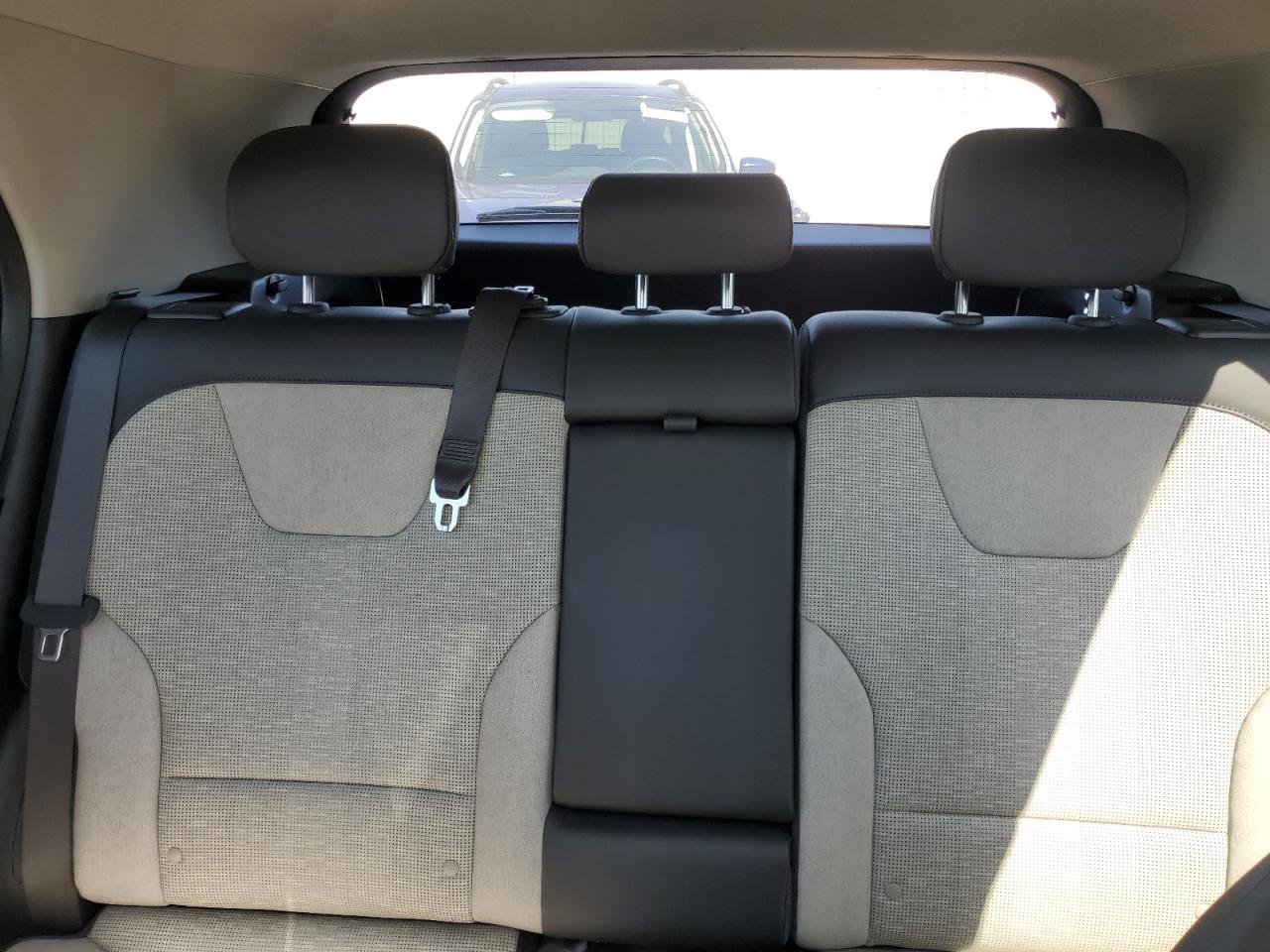 2025 KIA NIRO SX photo 28