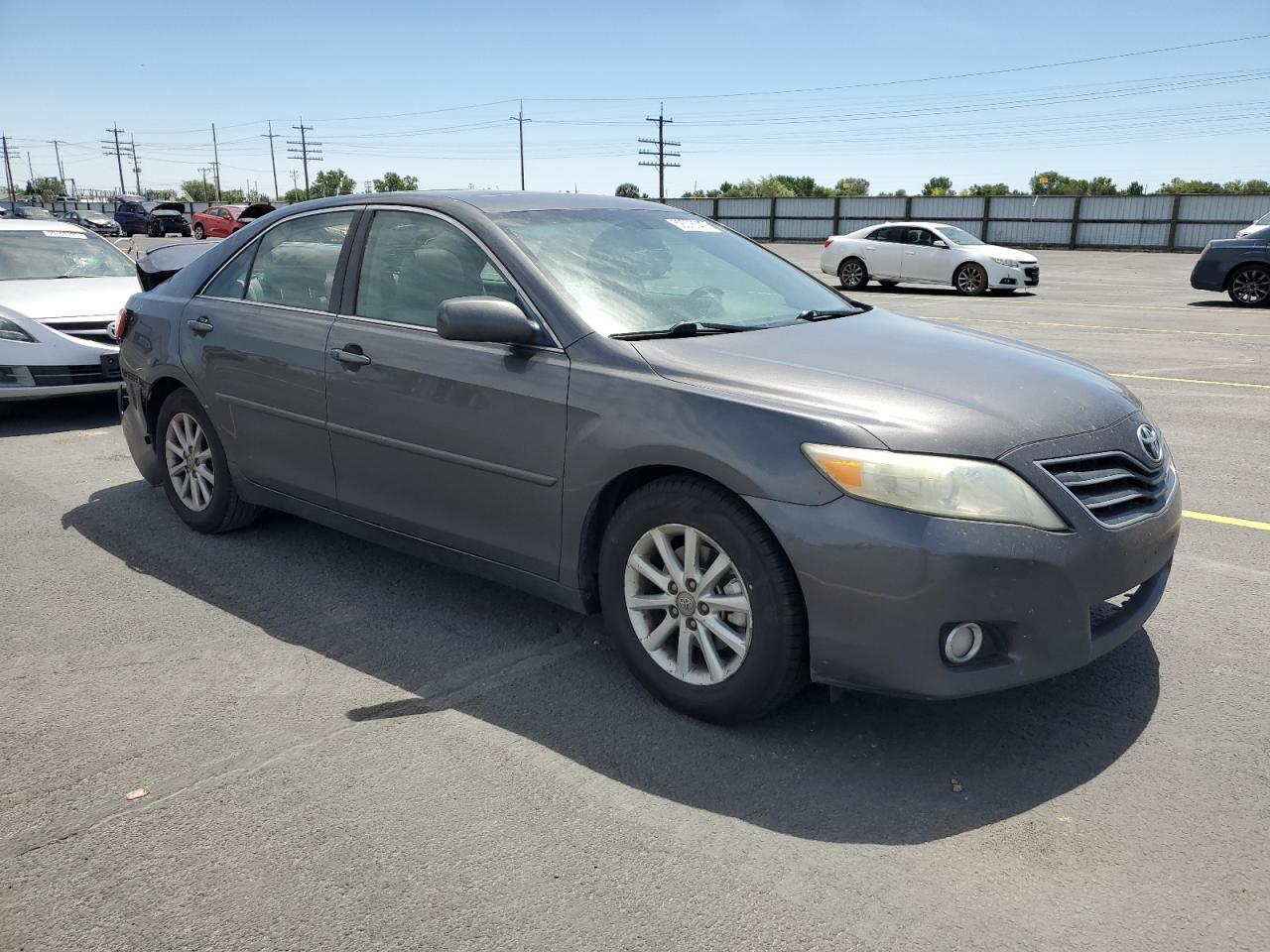 2010 TOYOTA CAMRY XLE photo 7