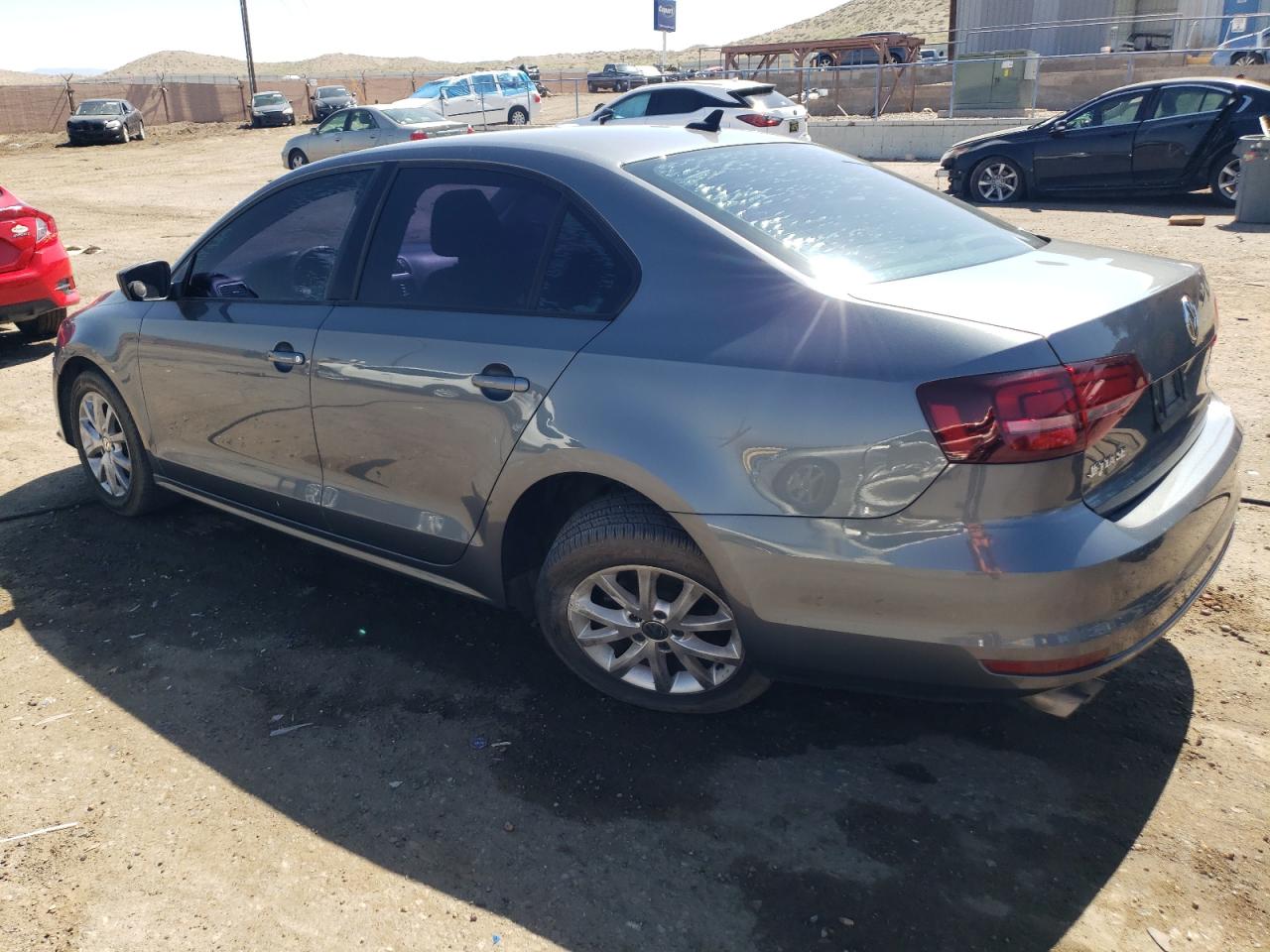 2016 VOLKSWAGEN JETTA SE photo 3