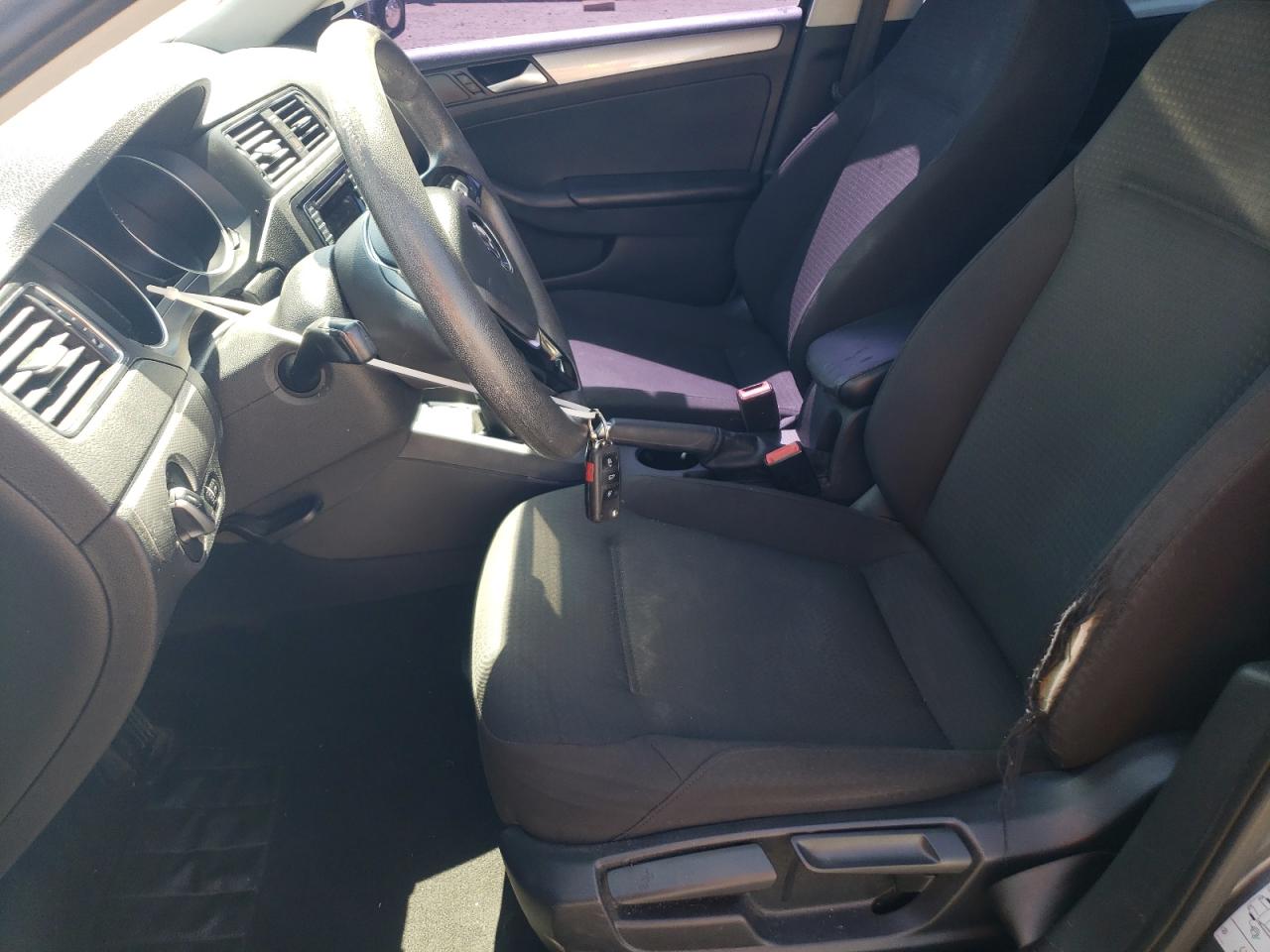 2016 VOLKSWAGEN JETTA SE photo 13