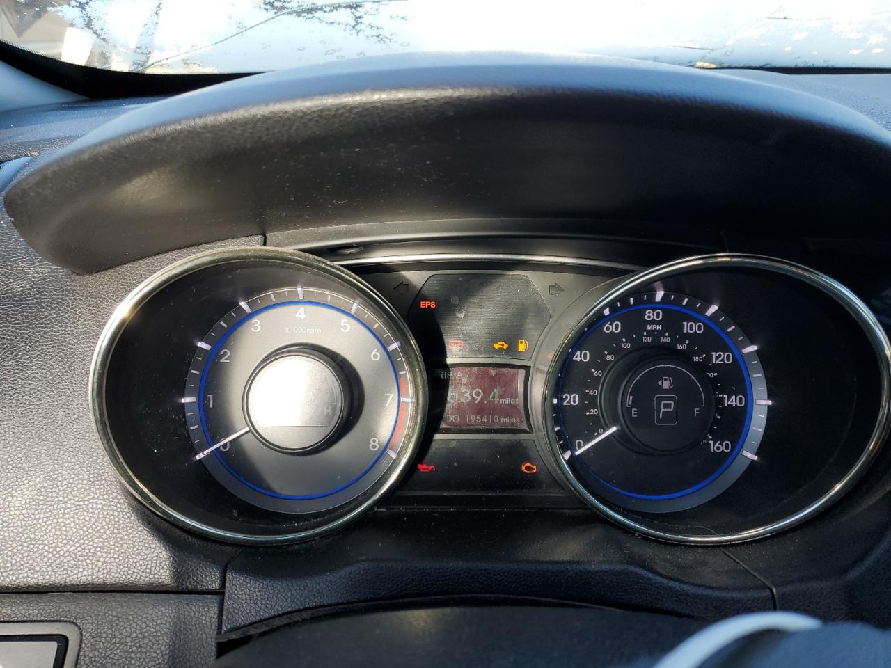 2011 HYUNDAI SONATA LIMITED 2.0T photo 9