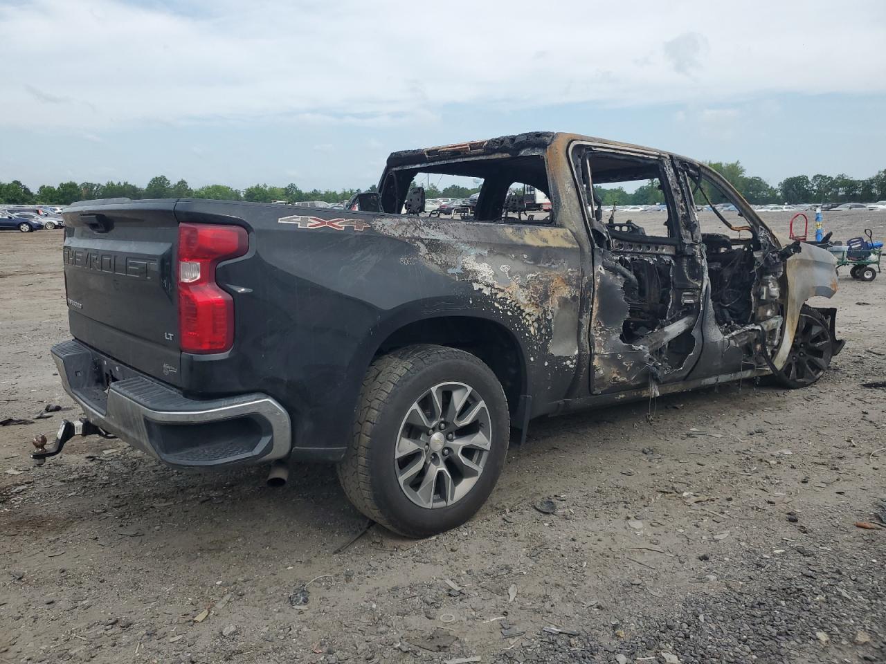 2020 CHEVROLET SILVERADO K1500 LT photo 3
