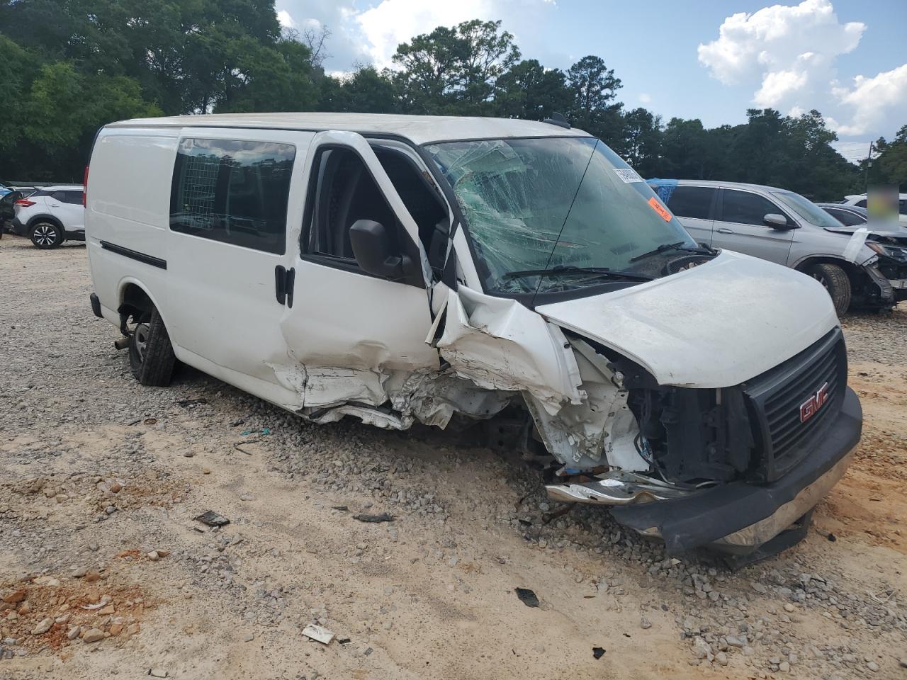 2019 GMC SAVANA G2500 photo 10