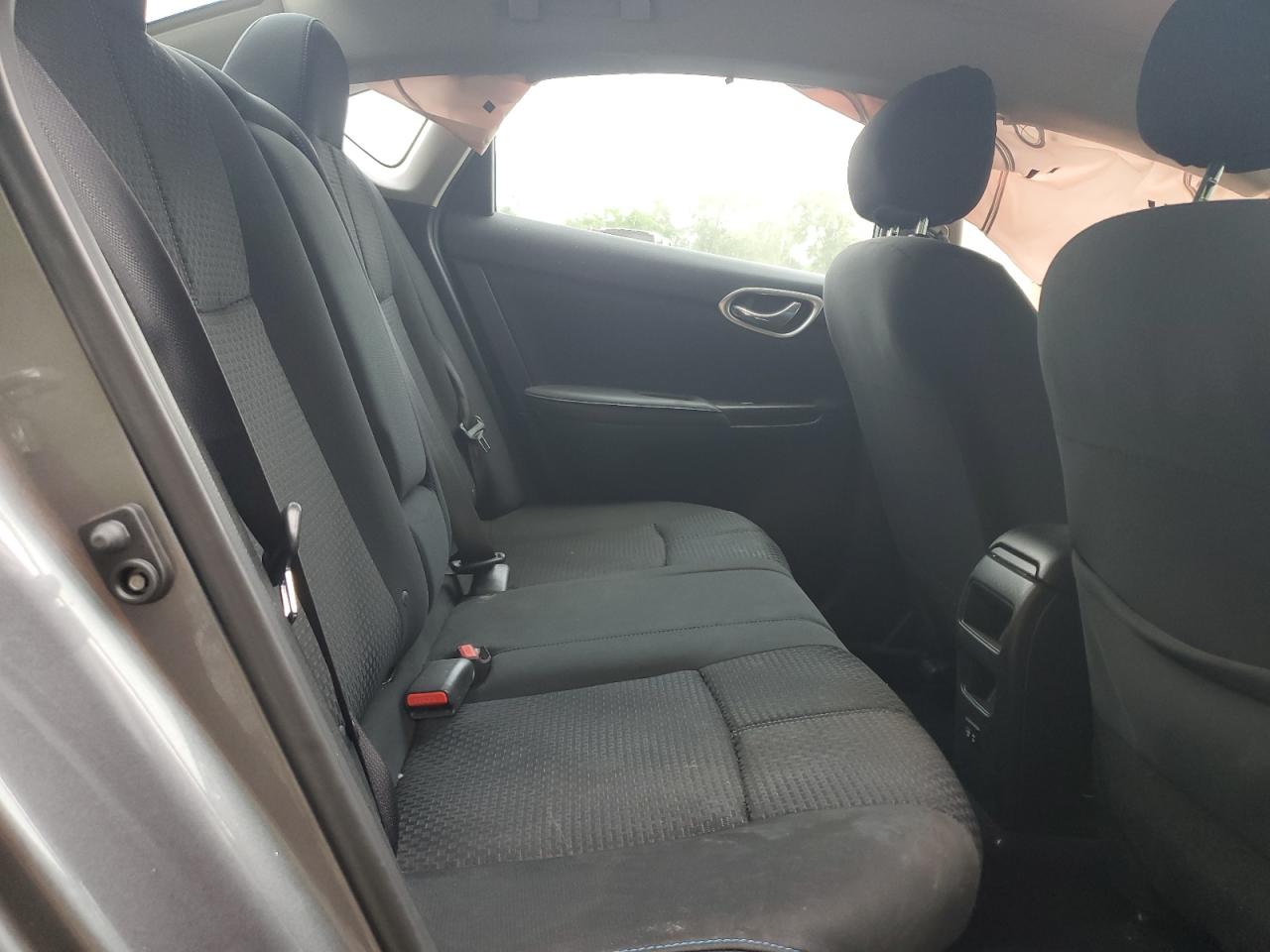 2019 NISSAN SENTRA SR photo 10