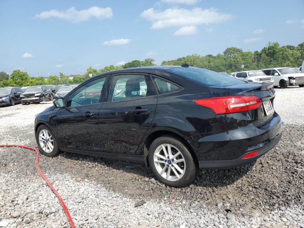2015 FORD FOCUS SE photo 4