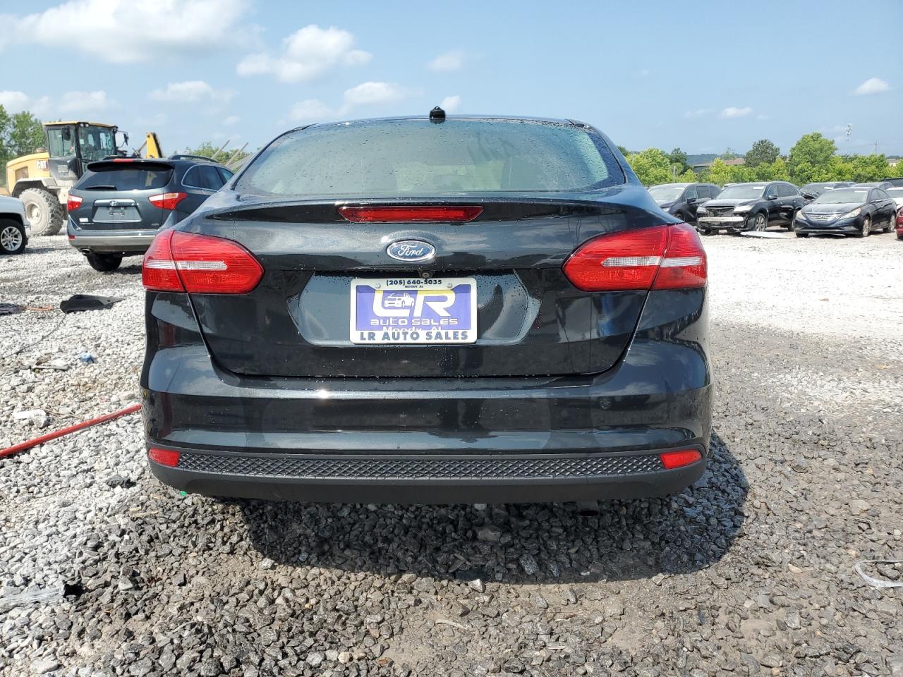 2015 FORD FOCUS SE photo 16